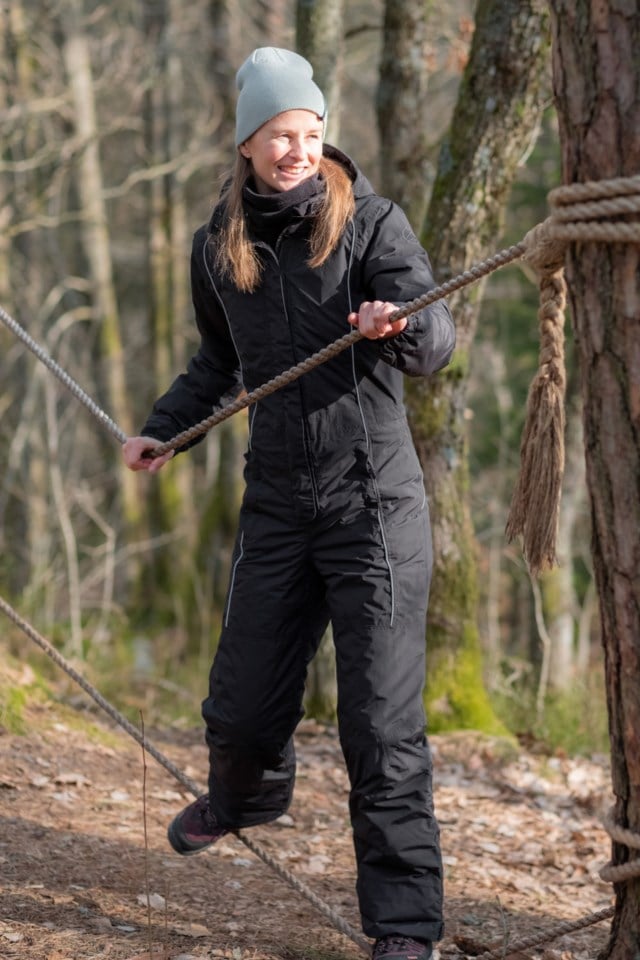 Ute resirkulert vinterdress Black Dame - 1